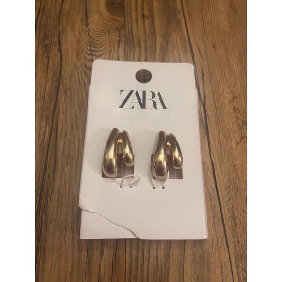 Nwt- Zara double hoop earrings-matte gold - Picture 2 of 2